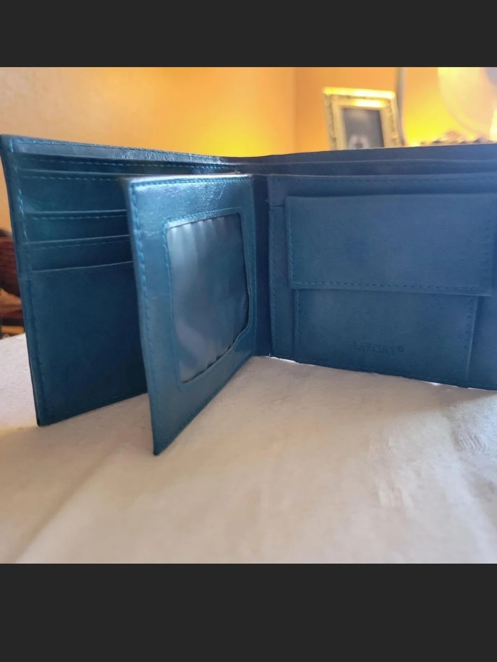 Lavishy Teal Daisy Appliqué Card Holder Wallet